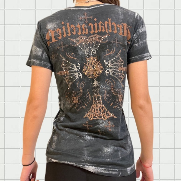 Archaic by Affliction Women’s Graphic V-Neck Tee - Picture 1 of 5